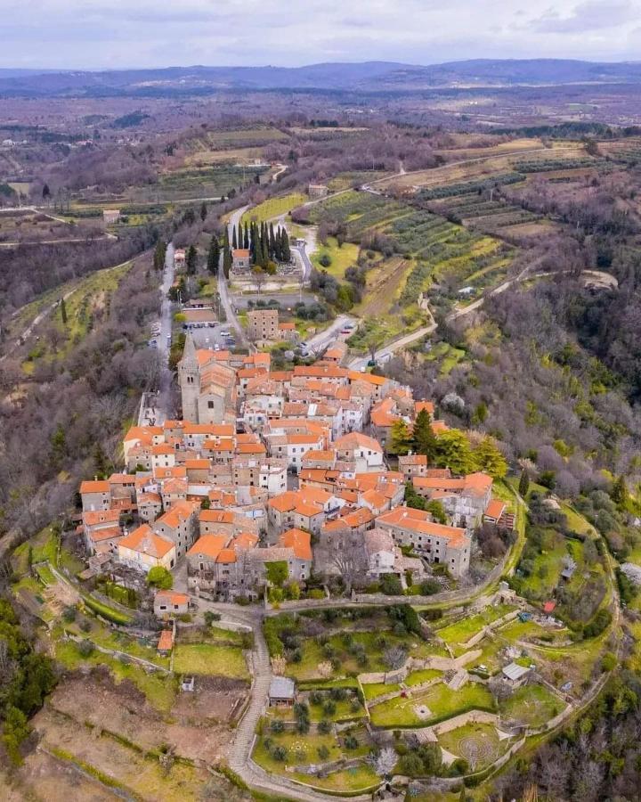 Villa Malini Grožnjan Buitenkant foto