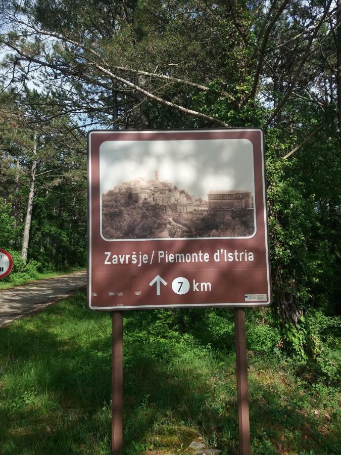 Villa Malini Grožnjan Buitenkant foto