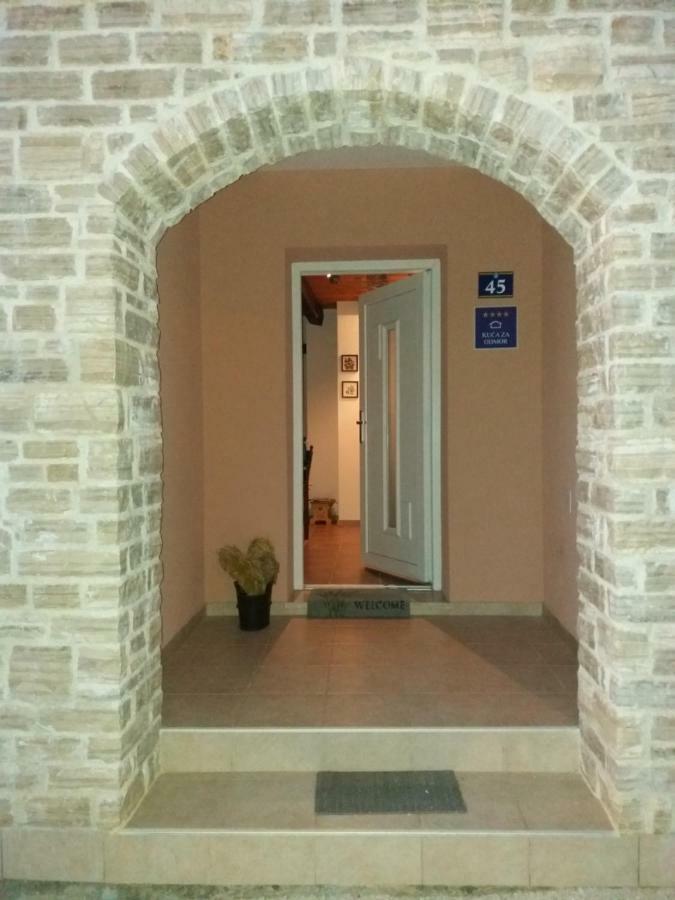 Villa Malini Grožnjan Buitenkant foto